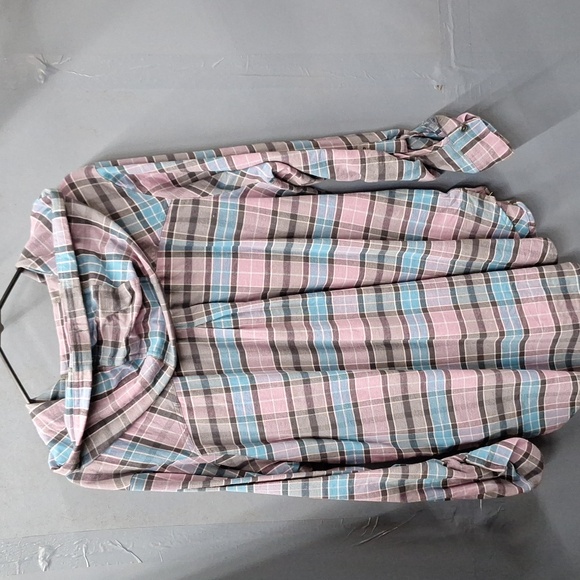 Plaid Button-Up Women's Top - Picture 3 of 3